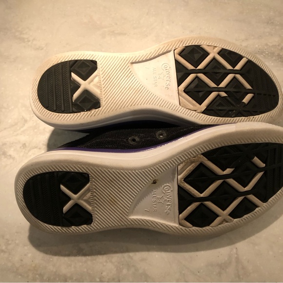 Converse black sneakers with purple laces and white soles.  EUC! - Picture 5 of 7